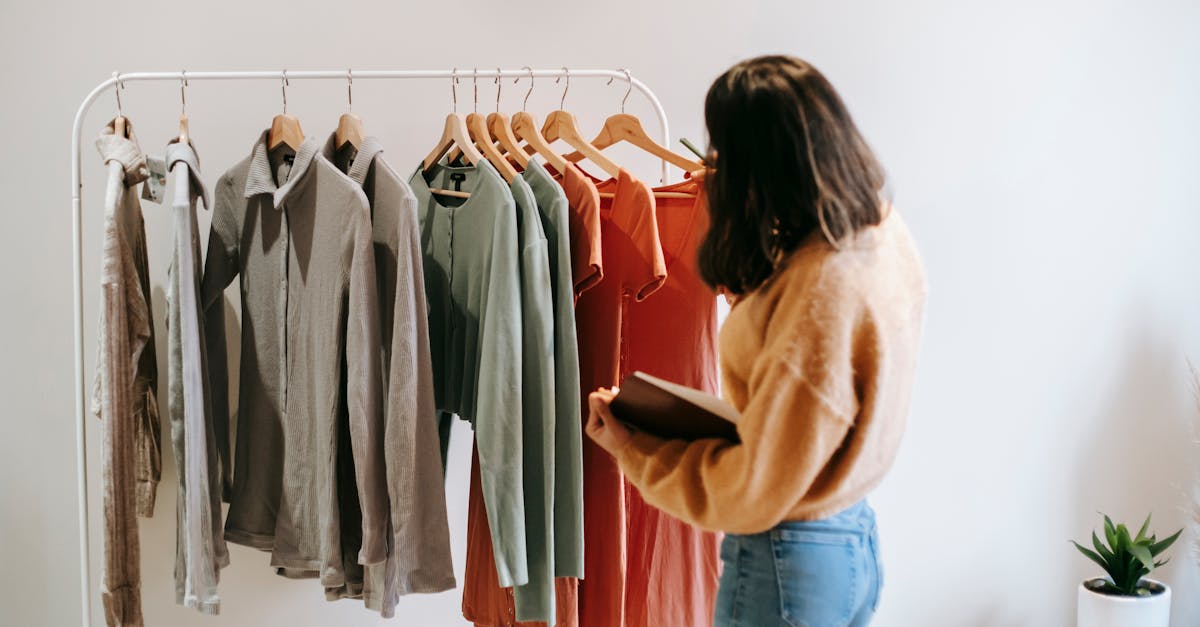 Can you put sliding doors on built-in wardrobes?