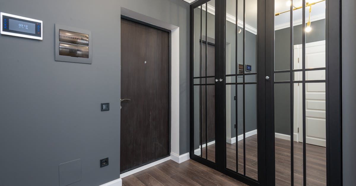 What Are the Different Types of Hinged Door Wardrobes?